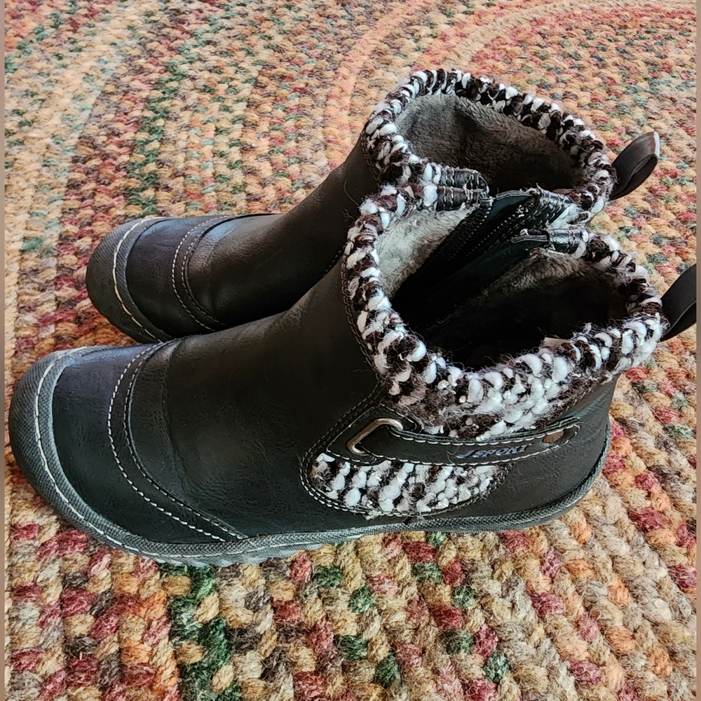 ⬇️Drop⬇️JSport by Jambo Darcie Ankle Sweater Cuff Boot, Size